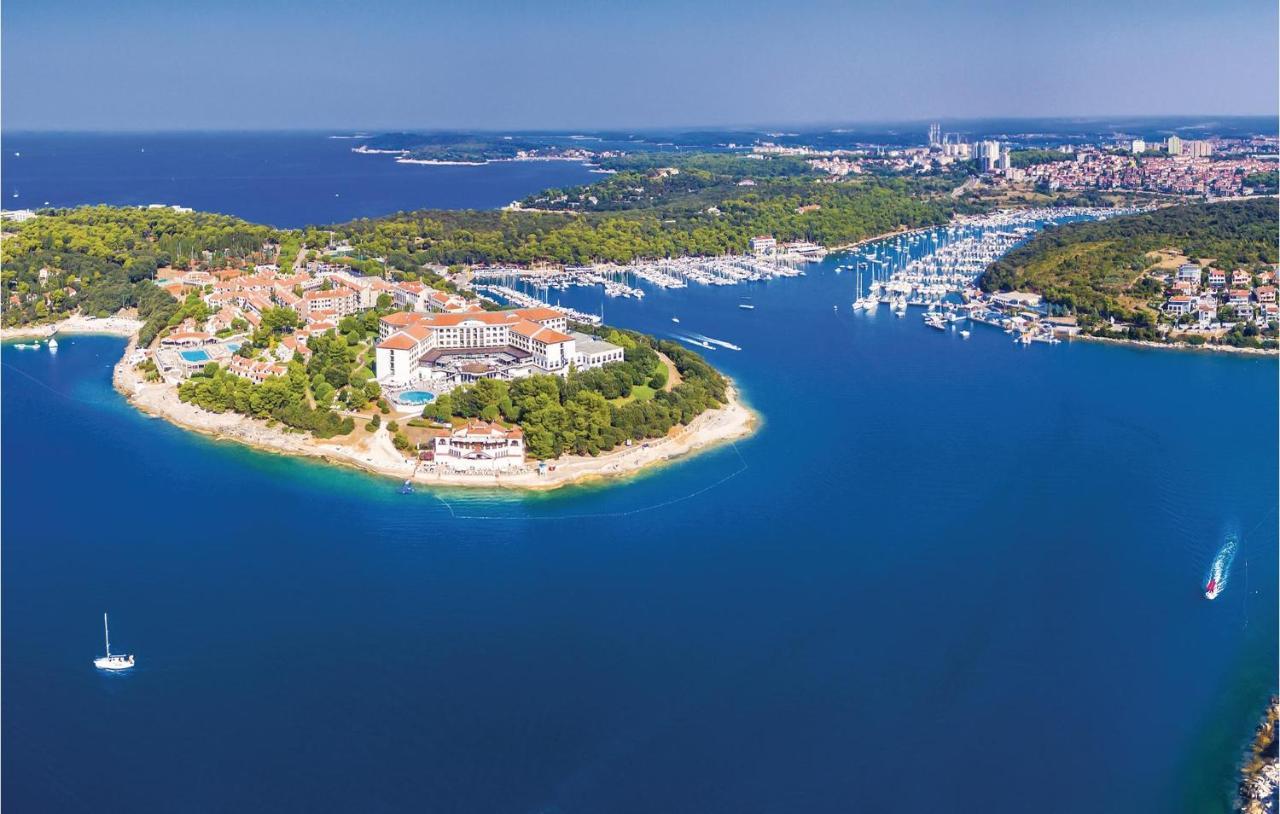 1 Bedroom Awesome Apartment In Pula Buitenkant foto