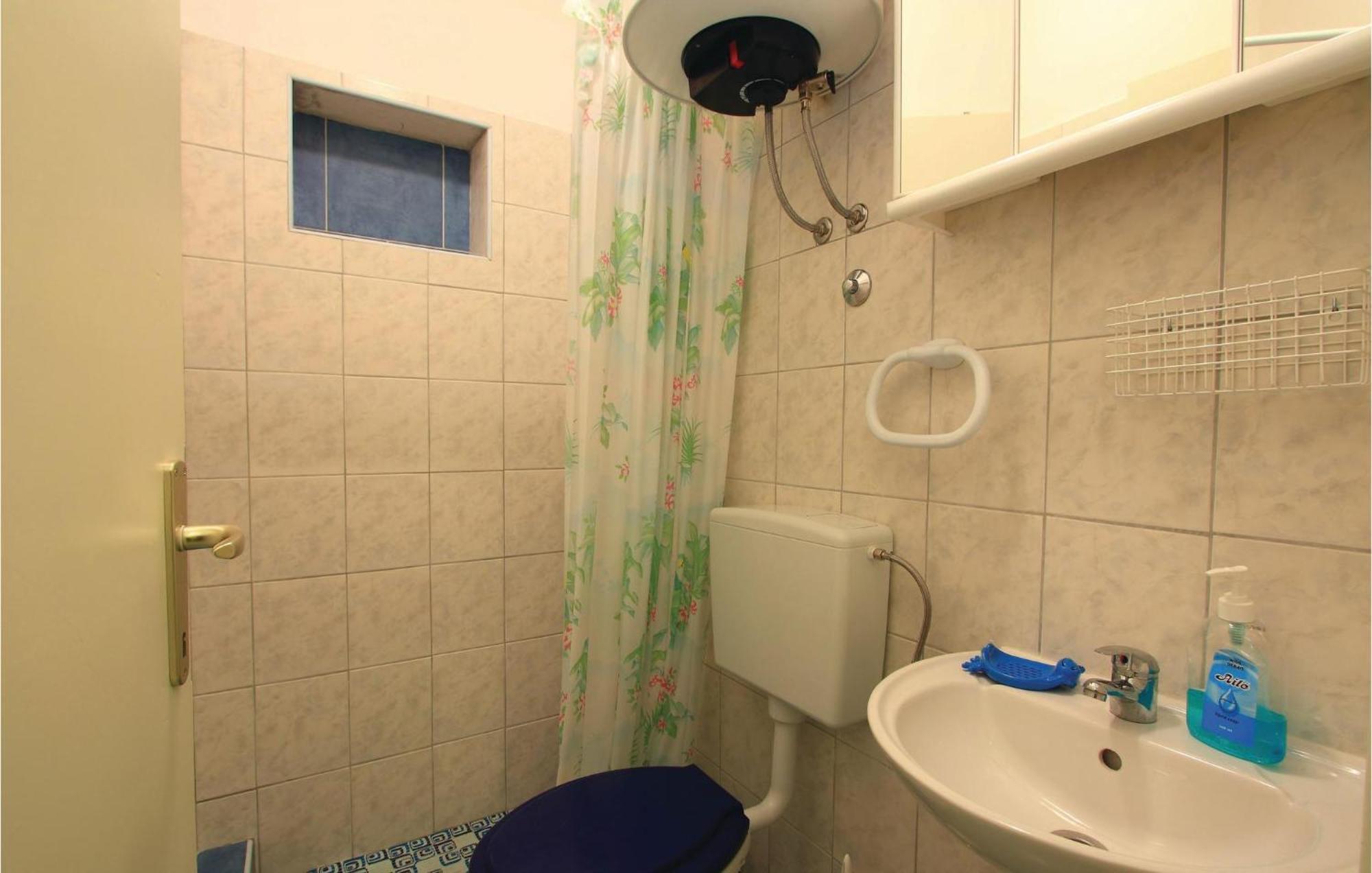 1 Bedroom Awesome Apartment In Pula Buitenkant foto